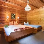 Haeusling Alm Fogadó Mayrhofen