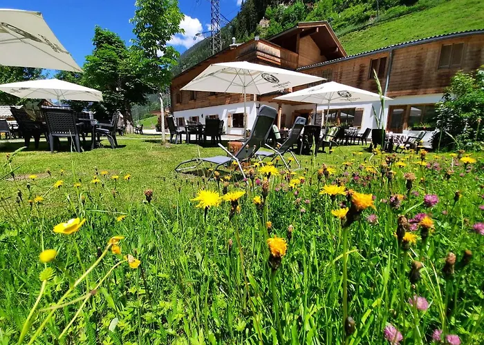 Haeusling Alm Inn Mayrhofen