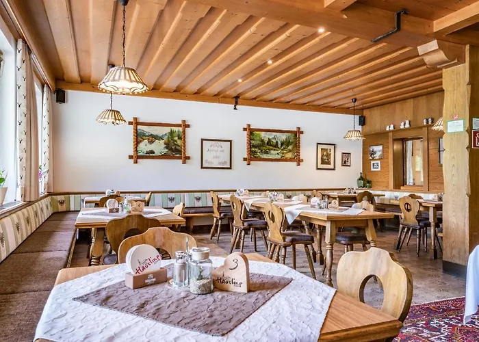 Inn Haeusling Alm Mayrhofen