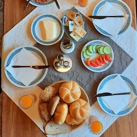 אורחן Haeusling Alm *